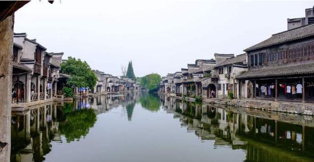鱼吃鱼的时候，会被刺卡到吗？游戏画面